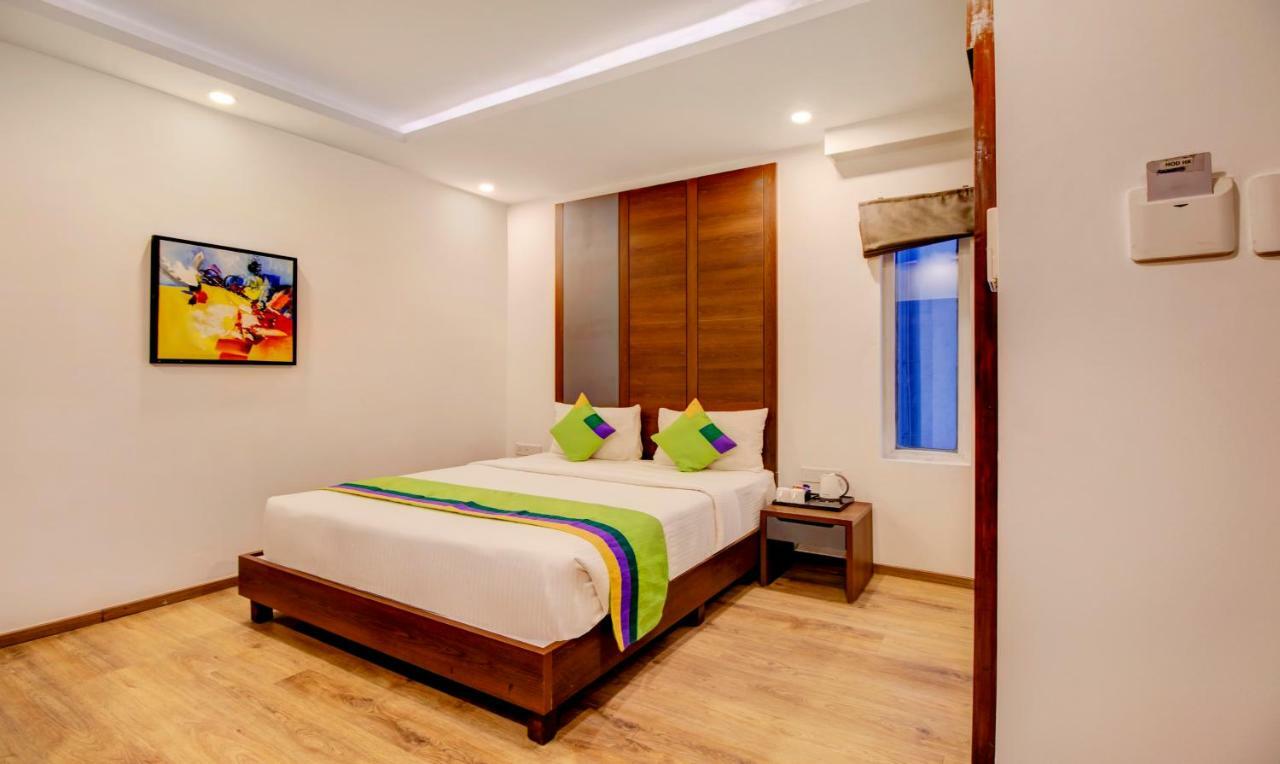Jagadish Brigade Hotel Бангалор Экстерьер фото